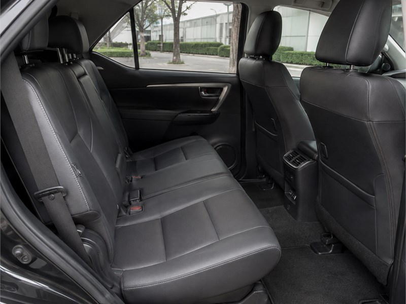 SUV second row